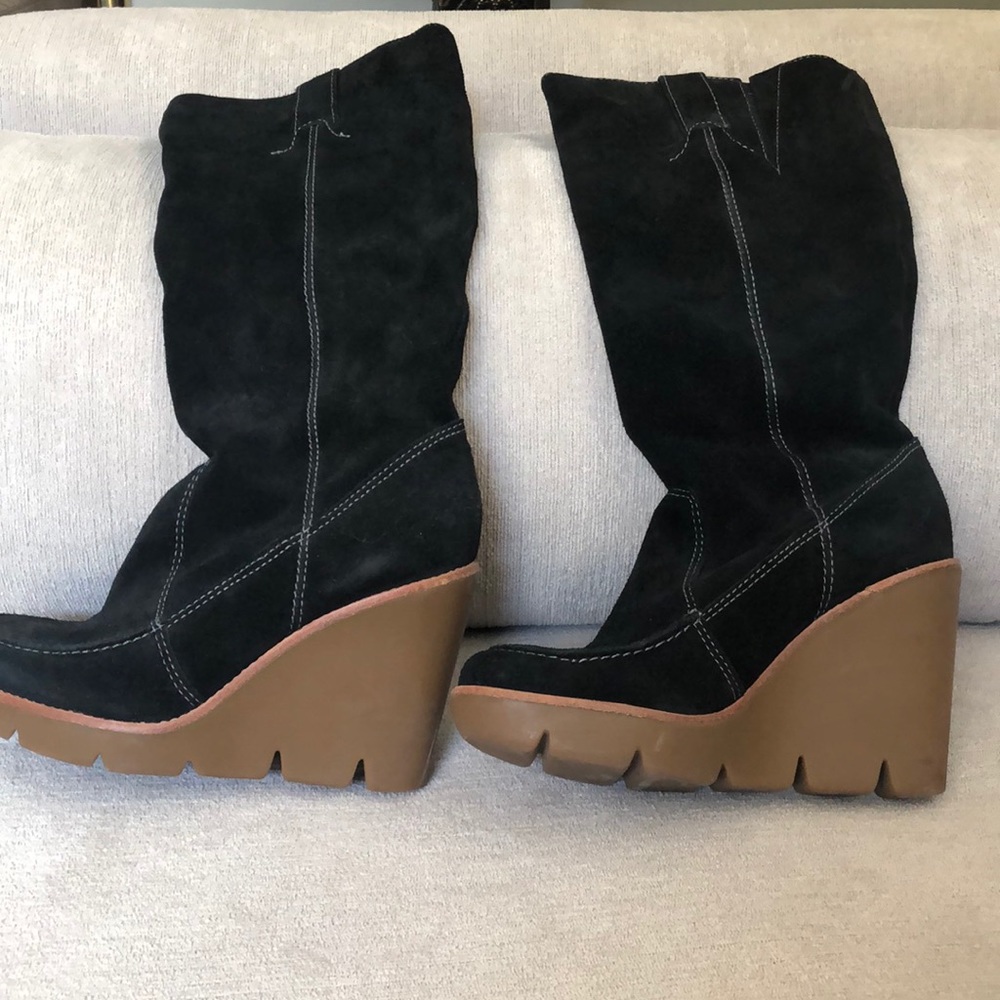 Michael Kors size 5 wedge black suede boot